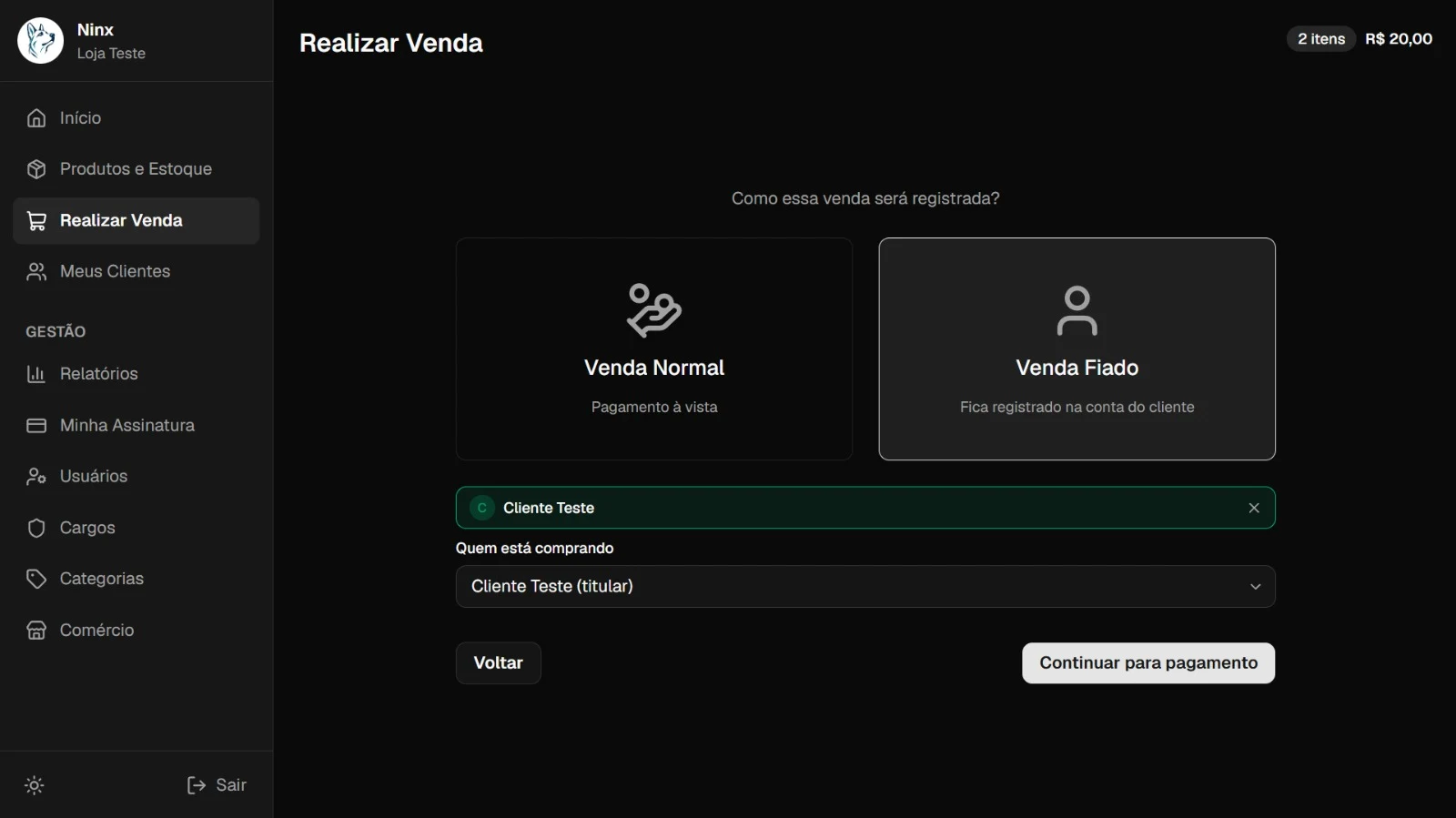 Escolha entre pagamento à vista e fiado, com o cliente e o comprador já selecionados